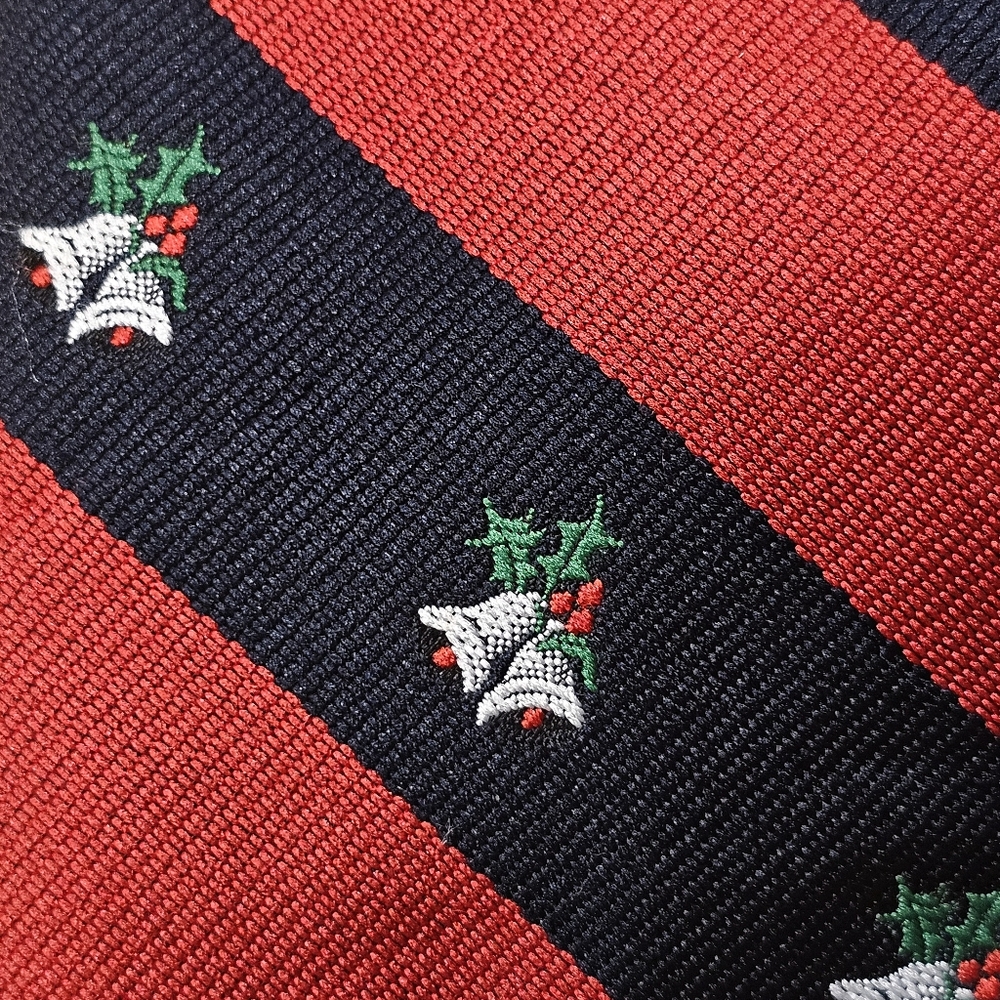 CHRISTMAS TIE - Picture 11 of 11
